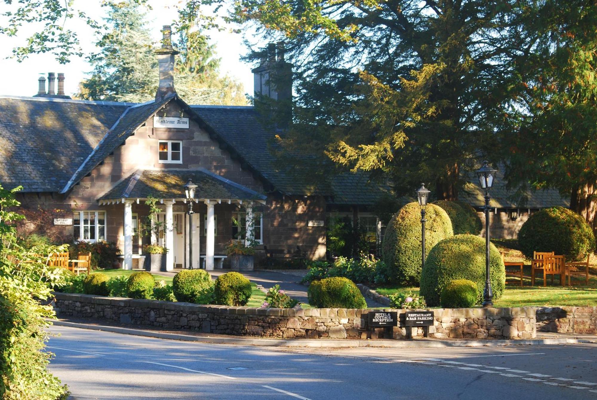 Meikleour Arms Hotel & Restaurant Eksteriør billede