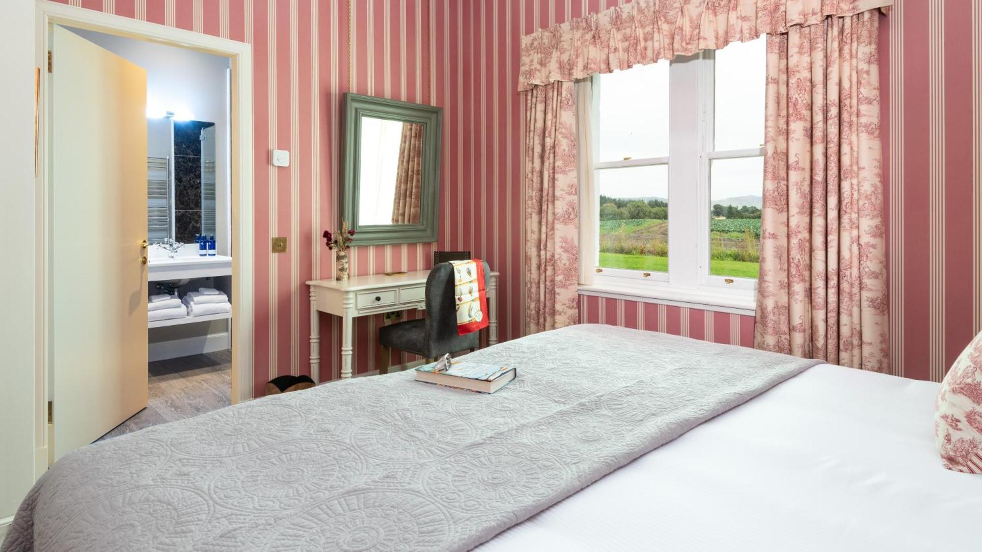 Meikleour Arms Hotel & Restaurant Eksteriør billede