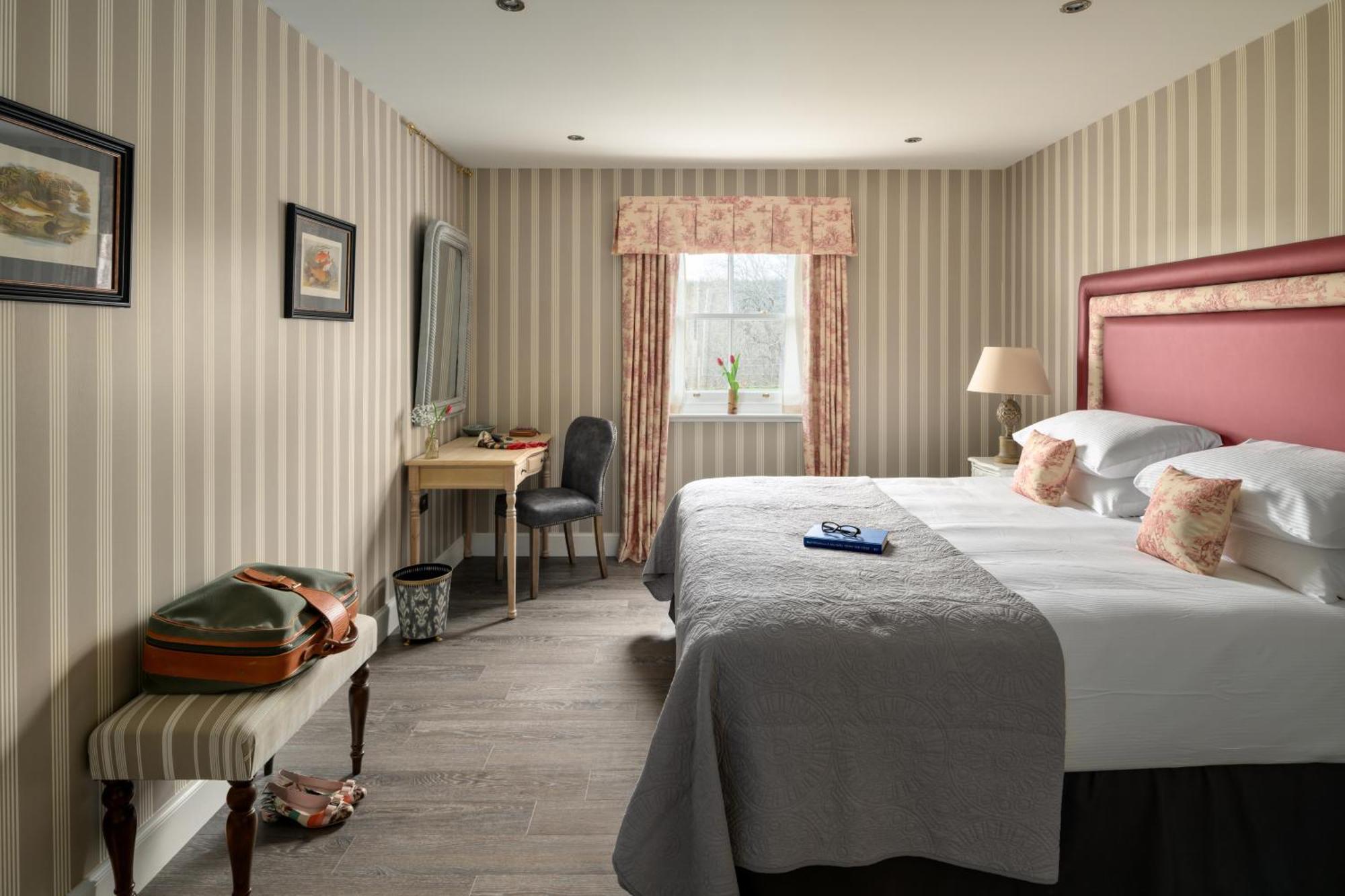 Meikleour Arms Hotel & Restaurant Eksteriør billede